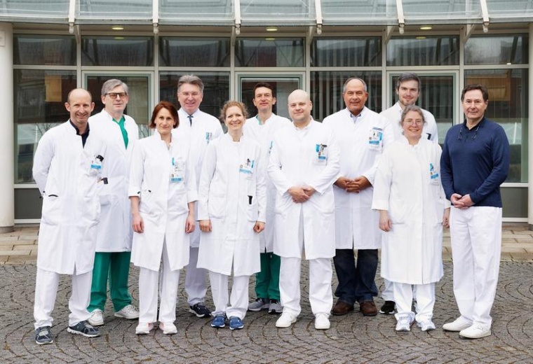 Das Team des Universitären Transplantationszentrums Regensburg (v.li.): Prof....