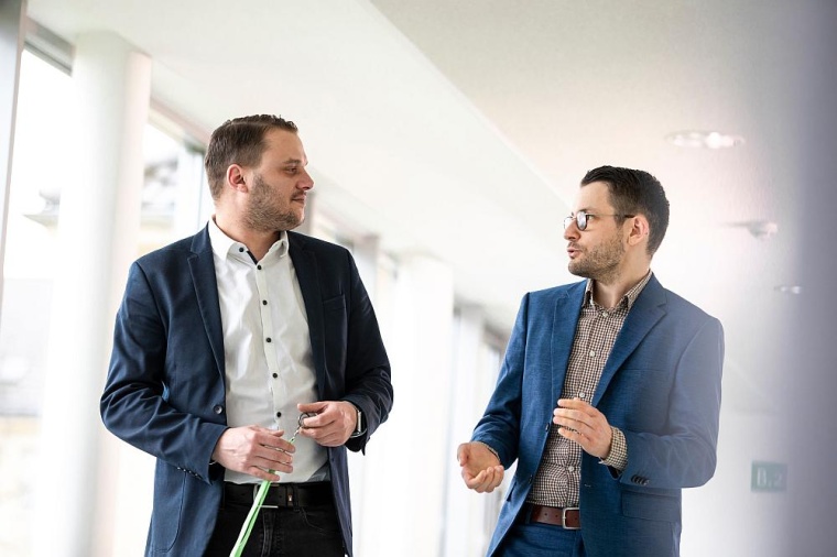 Michael Lange (l.) und Philipp Smolka (r.) sind Klinikgeschäftsführer im...