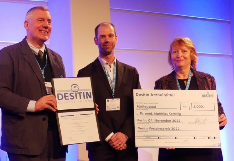Ausgezeichnet mit dem GNP Wissenschaftspreis 2022: (mitte) Dr. Matthias Kettwig...