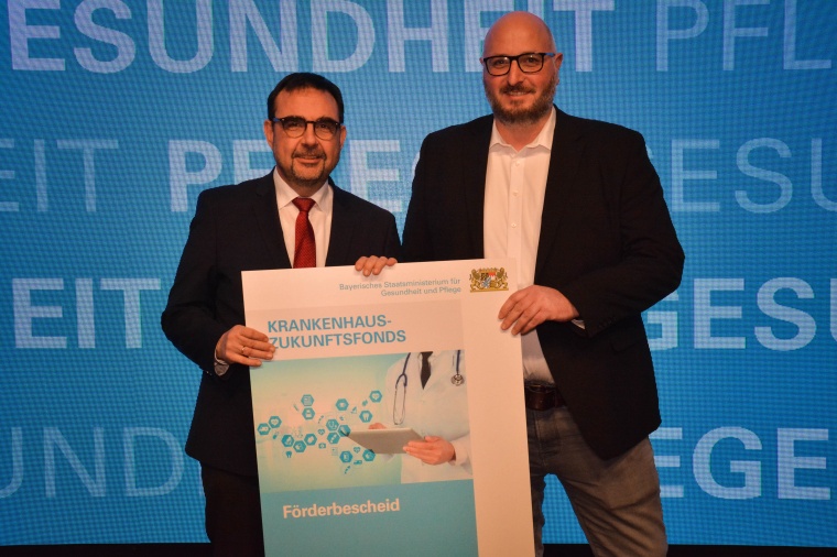 links: Klaus Holetschek (Bayerischer Gesundheitsminister), rechts: Andreas...