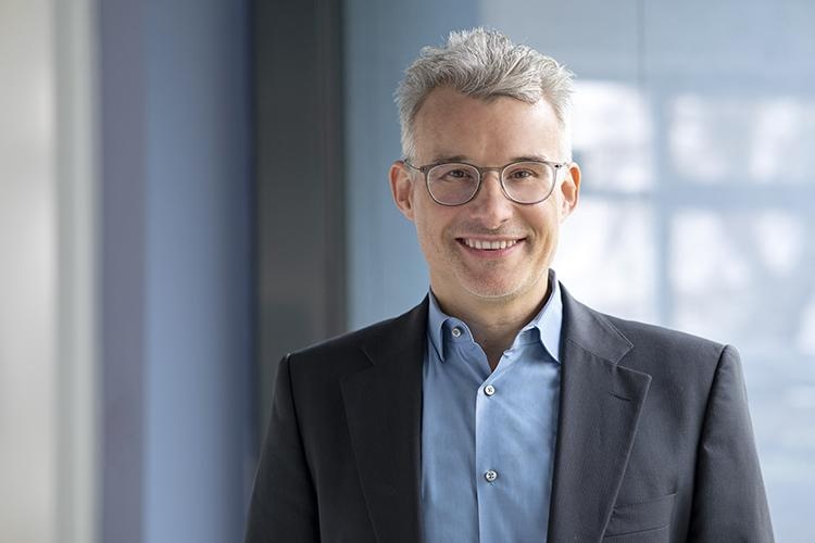 Priv.-Doz. Dr. med. Jörg Schröder, Foto: KlinikumEvB 2023