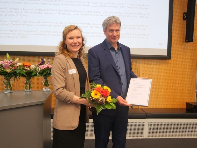 Prof. Dr. habil. Marcus Grimm erhält einen Sonderpreis für seine...