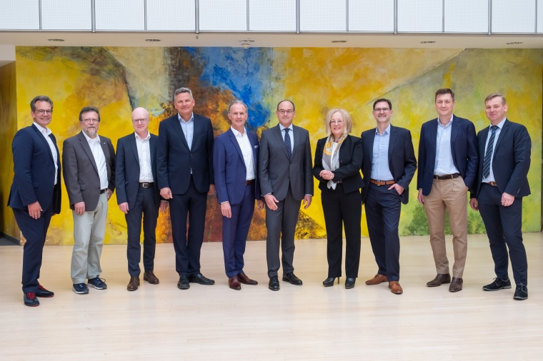 Gemeinsam stark (v.l.n.r. Dr. Rainer Sessner, Dr. Thomas Feigl, Dr. Matthias...