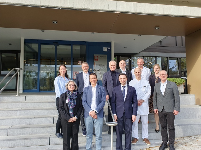 Vorne von links: Sabine Hehn, PD Dr. von Roth, PD Dr. Janz, Prof. Dr. Marcus...