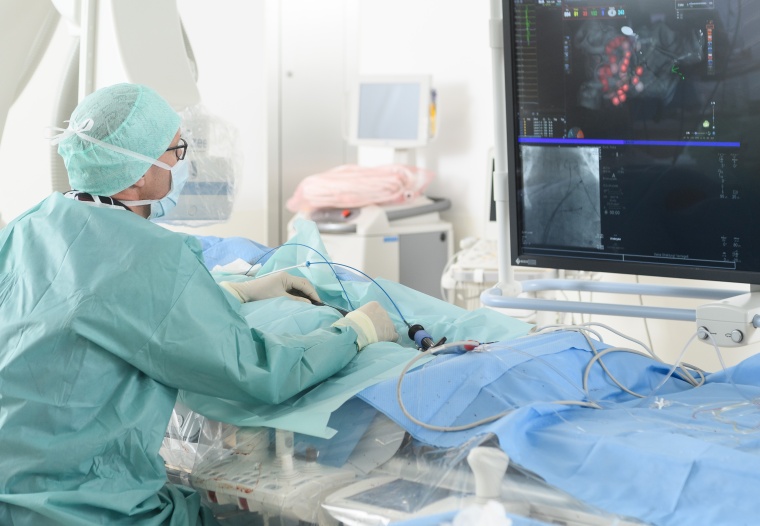 Prof. Dr. Thomas Deneke, Chefarzt der Klinik für Kardiologie II, im...