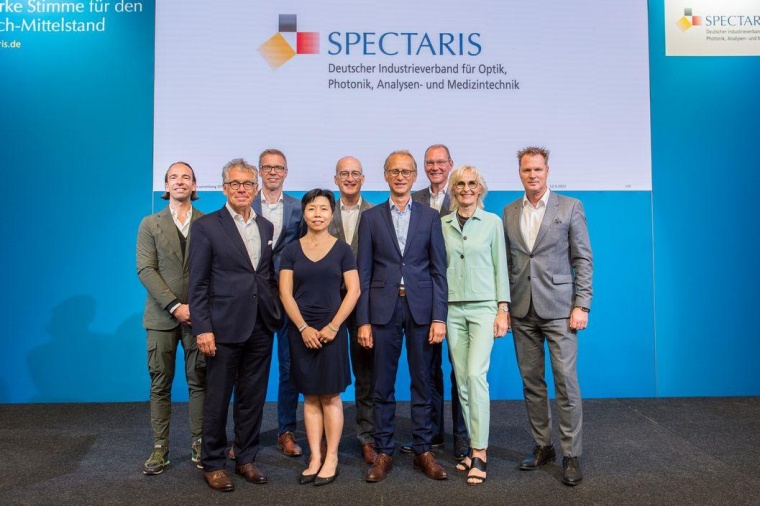 Der neue Spectaris-Gesamtvorstand hat viel vor und möchte vor allem für...