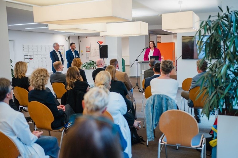 Eröffnung des Alterstraumatologischen Zentrums in Berlin-Treptow, Foto: DRK...