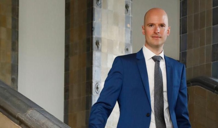 Dr. Dr. Lukas Bunse (Universitätsmedizin Mannheim der Universität Heidelberg)...