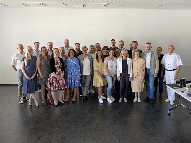 Die Geschäftsführung und die Betriebsleitungen der einzelnen Häuser freuen...