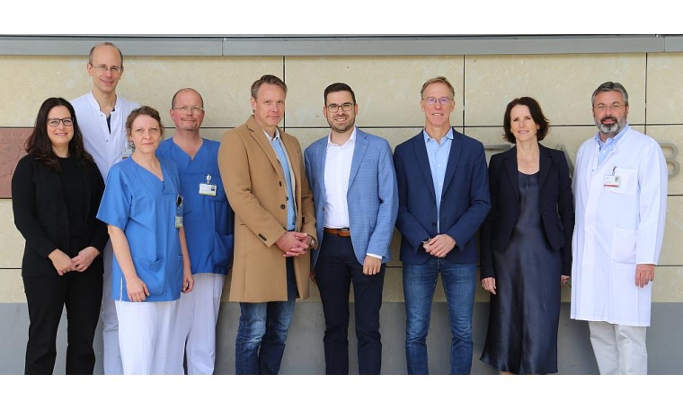 Das Team der Lanhn-Dill-Kliniken und des Universitätsklinikums Gießen, Foto:...