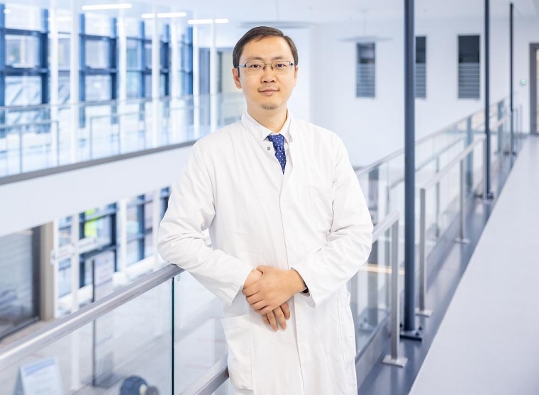 Privatdozent Dr. Minglun Li ist neuer Chefarzt am Klinikum Lüneburg, Foto:...