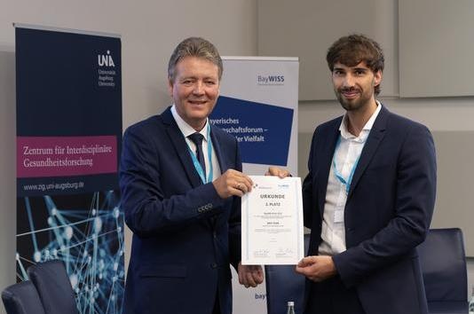 Privatdozent Dr. Elmar Buchner von der Hochschule für Angewandte...