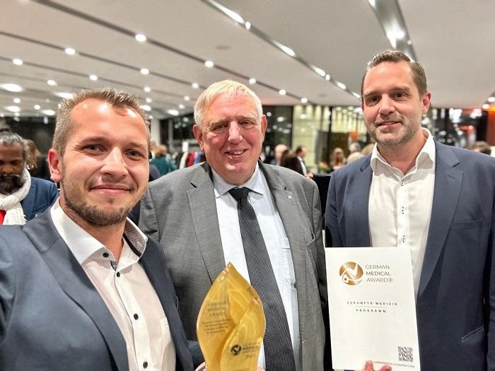 Projektleiter Alexander R. Baasner, Director Medical Operations samedi GmbH und...