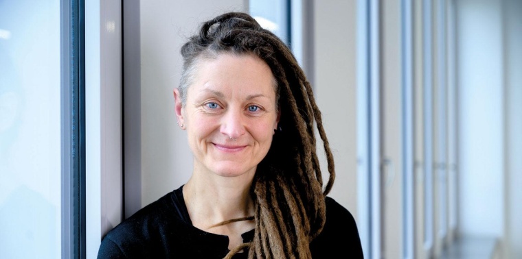 Susanne Wegmann, PhD, forscht am DZNE-Standort Berlin. Foto: DZNE / Frommann