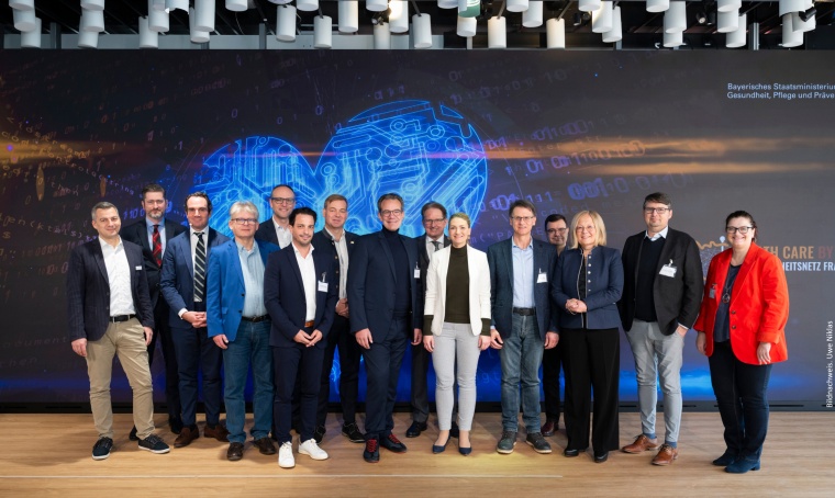 Ein digitales Ökosystem für Medizin und Pflege von morgen soll zusammen...