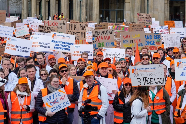 Im Streik, Foto: Marburger Bund