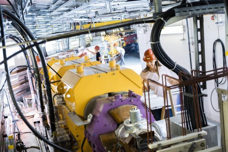 Schwerionensynchrotron SIS18 – Außenansicht, Foto: J. Hosan, GSI/FAIR