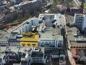 Bauen im Bestand: Der Gebäudeteil des Pius-Hospitals, in dem gebaut...
