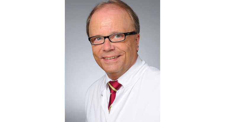 Prof. Dr. Bernd Böttiger wurde für eine weitere Amtszeit zum Schatzmeister...