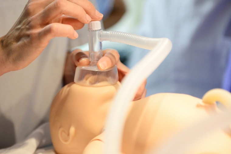Training für den Ernstfall in der Geburtshilfe am Rhön-Klinikum Campus Bad...