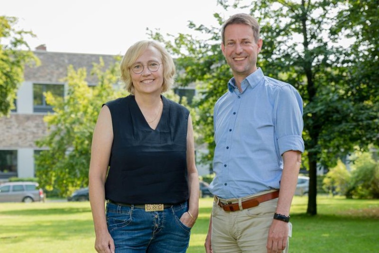Die beiden Leiter der Studie Dr. Birgit Stallmeyer und Prof. Frank Tüttelmann...