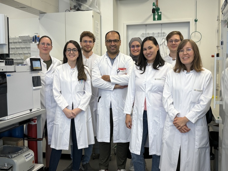 Teamfoto (v. li. n. re.): Gabriele Allies, Dr. Luiza M. Nascentes Melo,...