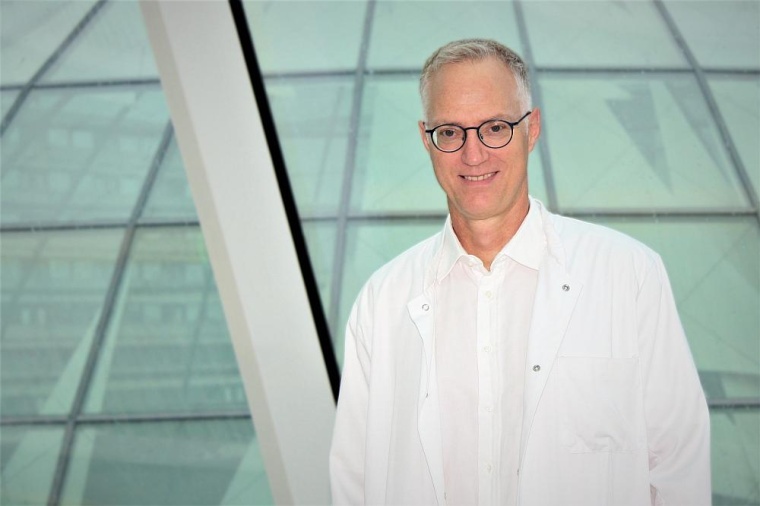 Dr. med. Bernd Kolbe ist ab dem 1. September 2024 Chefarzt der Klinik für...