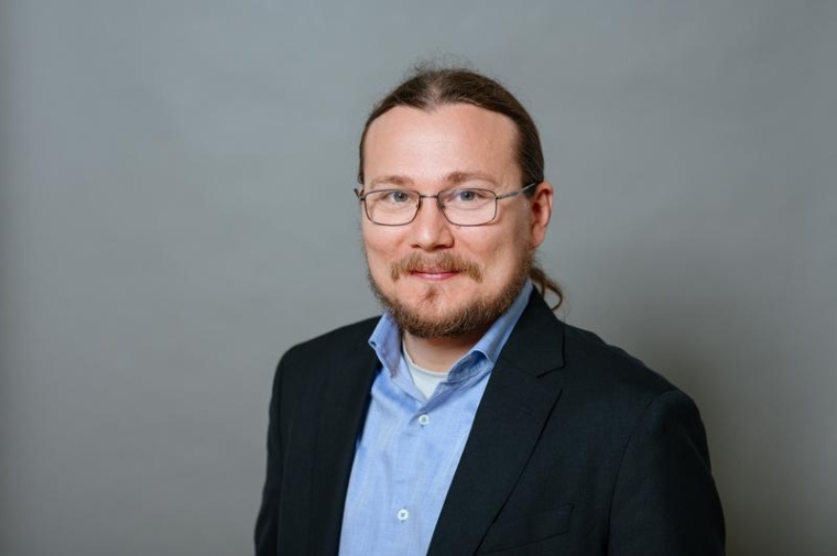 Martin Empting, Professor für Medizinische Chemie der Anti-Infektiva der...