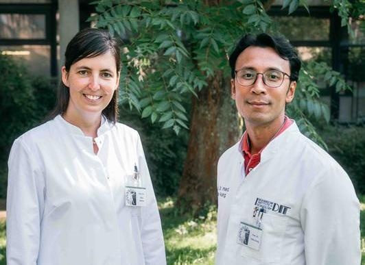 Prof. Dr. Härteis (Universität Regensburg) und Prof. Dr. Aung (TH...