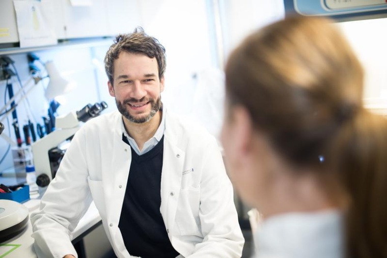 Prof. Dr. Manuel Friese, Sprecher der Forschungsgruppe NeuroFlame, Foto: Axel...