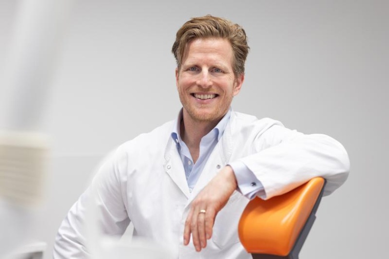 Prof. Andreas Fichter leitet die Klinik für Mund-, Kiefer- und Plastische...