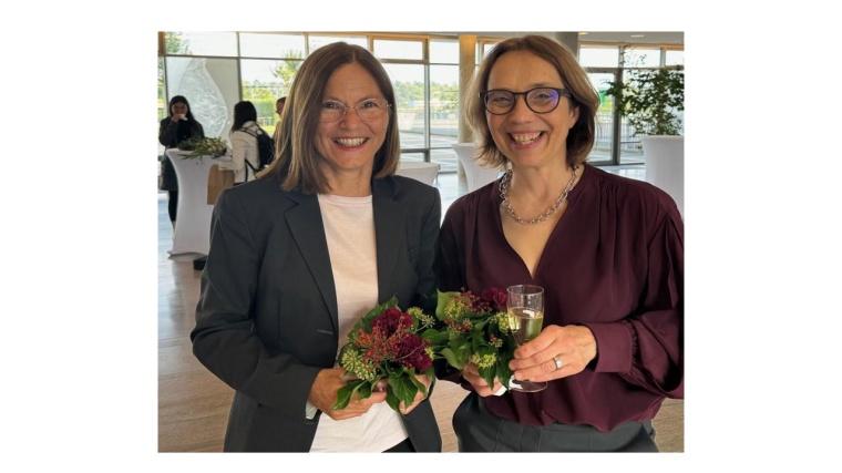 Die Sprecherin von ResolvePAIN, Prof. Dr. Claudia Sommer (l.) und die...