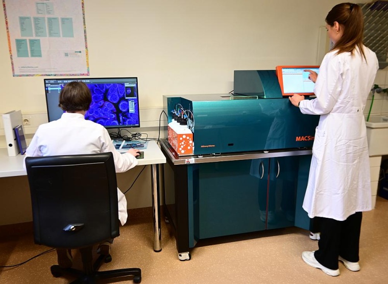 Die innovative Technologie „MACSima“ kann in einem Gewebeschnitt sehr...