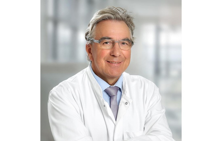 Helios Prof. Dr. Michael Untch, Chefarzt der Klinik für Gynäkologie und...