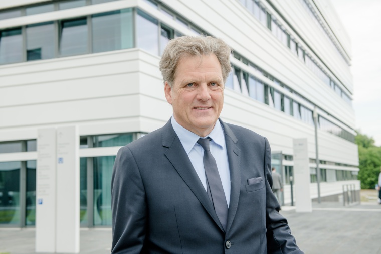 Prof. Dr. Klaus Gewert ist geschäftsführender Gründungsdirektor von PRODI...