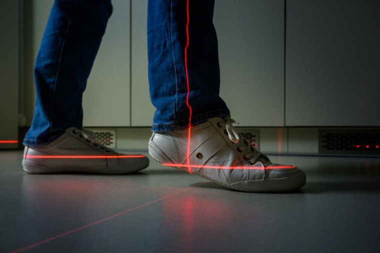 Ermittlung der Ganggeschwindigkeit mit Hilfe des 5-Meter-Gehtests. Foto: David...