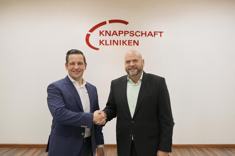 Dennis Knoop (li.) und Christian Bauer (re.), Foto: Knappschaft Kliniken...