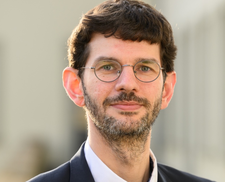 Priv.-Doz. Dr. Manuel Krone ist neuer Leiter des Zentrallabors am UKW. Foto:...