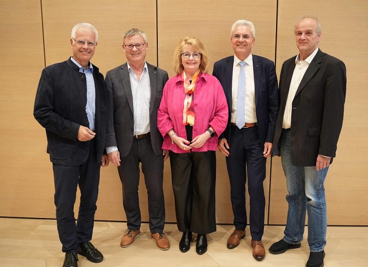 (v.l.): Herr Benkert, Herr Schulz, Frau Burs, Herr Hubmann, Herr Froese, Foto:...