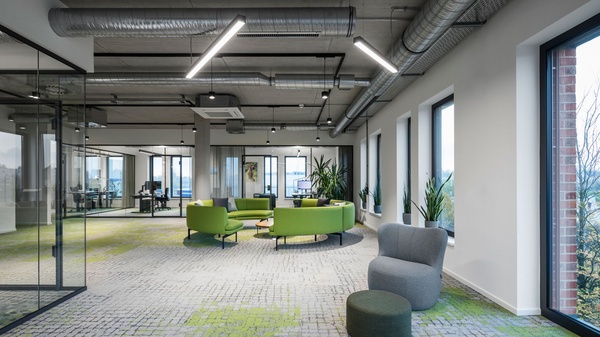 Foto: Henrik Schipper Photography. In der Office-Teamlounge von Bunte & Klein...