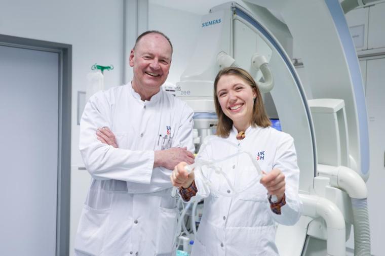 Prof. Dr. Olav Jansen, Direktor der Klinik für Radiologie und Neuroradiologie,...