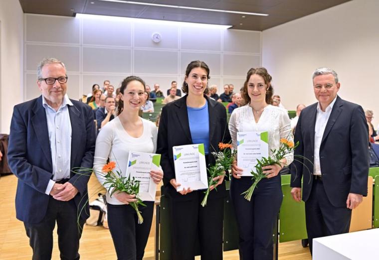 Dekan Prof. Dr. Thomas Kamradt (l.) und Fördervereinsvorsitzender PD Dr. Dr....