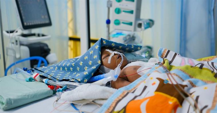 Mobile Kinderherzklinik ermöglicht wegweisende Eingriffe