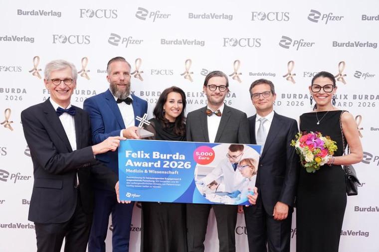 Ausgezeichnet mit dem Felix Burda Award (v.l.n.r): Projektbeteiligte Prof....