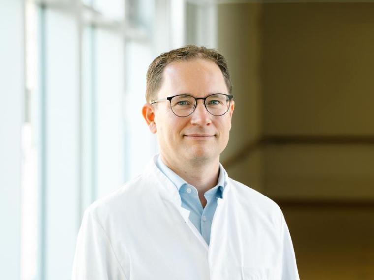 Prof. Dr. Jan Krönke, Direktor der Klinik und Poliklinik für Innere Medizin...