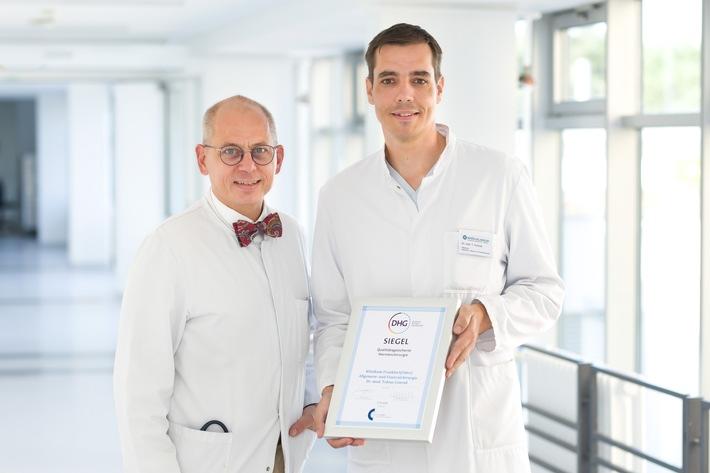 Ausgezeichnete Arbeit wurde Chefarzt PD Dr. med. Colin Krüger (l.) und...