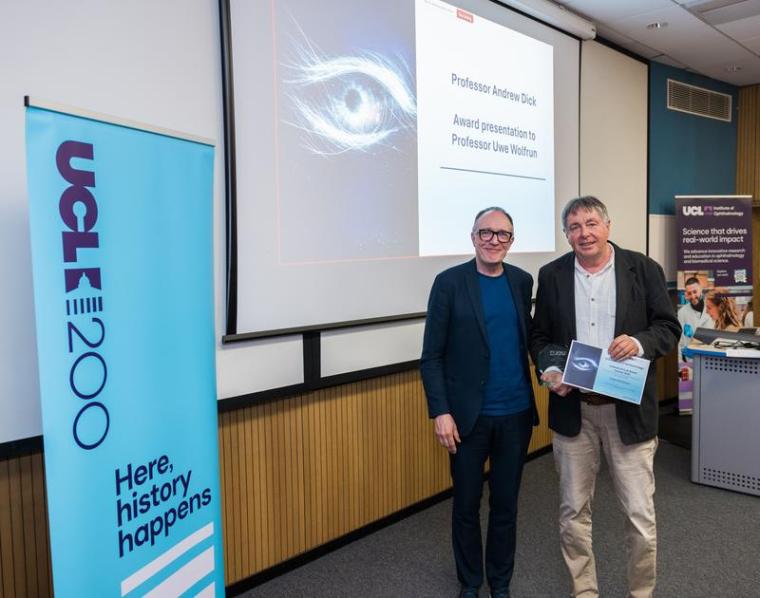 (v.l.) Prof. Andrew Dick, Direktor des Institute of Ophthalmology am University...