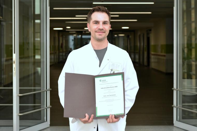 PD Dr. Felix Kleefeld, Oberarzt der Neurologischen Klinik und Poliklinik am...