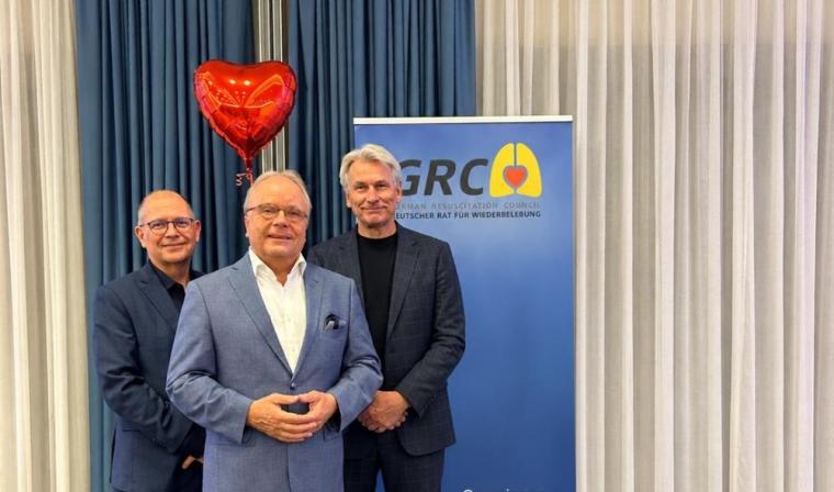 Von links nach rechts: Stefan Osche, Prof. Bernd W. Böttiger, Prof. Wolfgang...