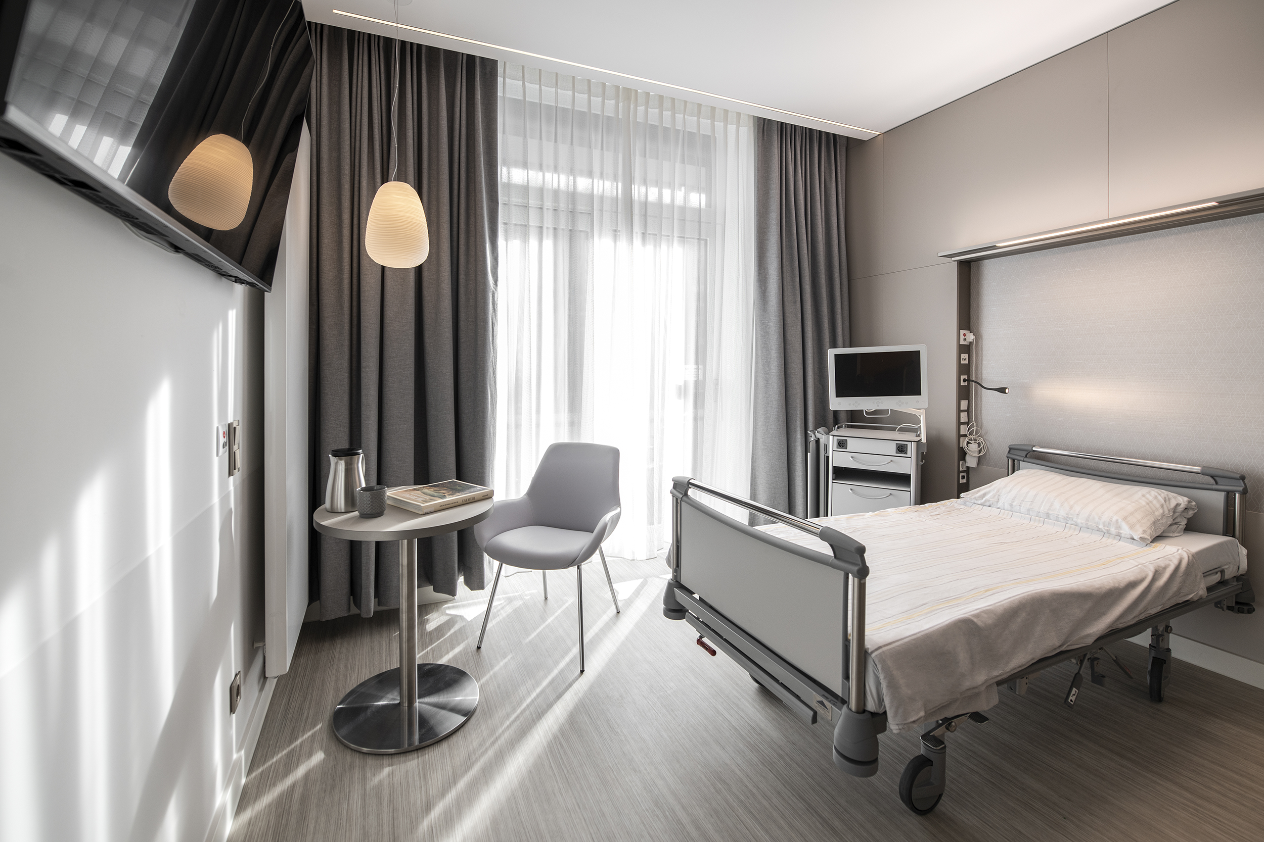 Wahlleistungspatientenzimmer in der Uniklinik Köln Foto: Sylvia Leydecker 100% interior. Fotografin Karin Hessmann   